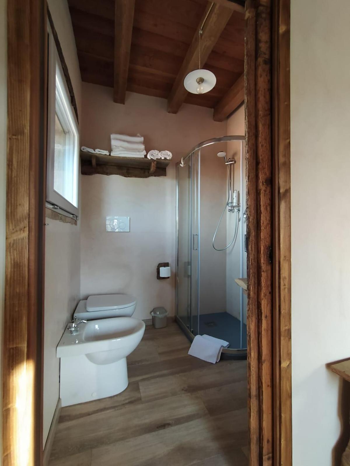 Hotel La Casa Di Lillia à Castelnovo ne' Monti Extérieur photo