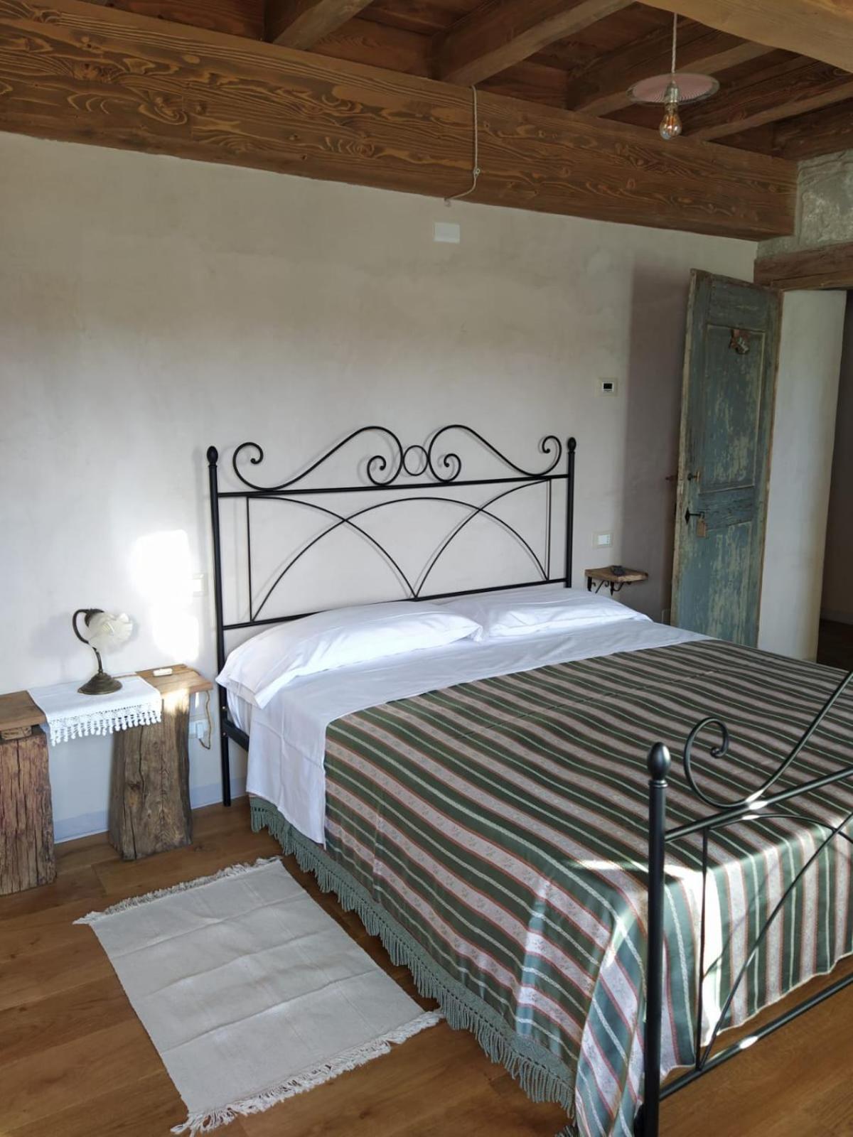 Hotel La Casa Di Lillia à Castelnovo ne' Monti Extérieur photo
