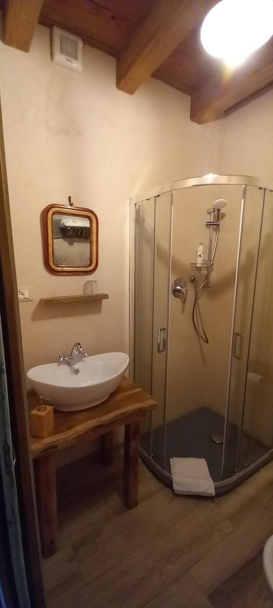 Hotel La Casa Di Lillia à Castelnovo ne' Monti Extérieur photo